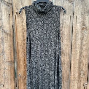 F21 Sleeveless Sweater Dress